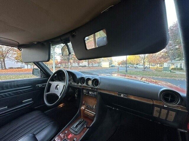 Mercedes-Benz-SL-Class-1985-Convertible-12