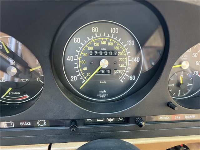 Mercedes-Benz-SL-Class-1986-20