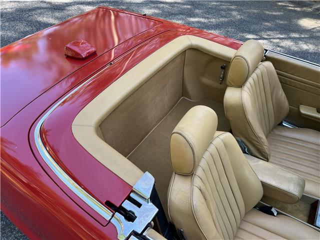 Mercedes-Benz-SL-Class-1986-24