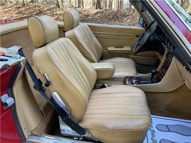 Mercedes-Benz-SL-Class-1986-26