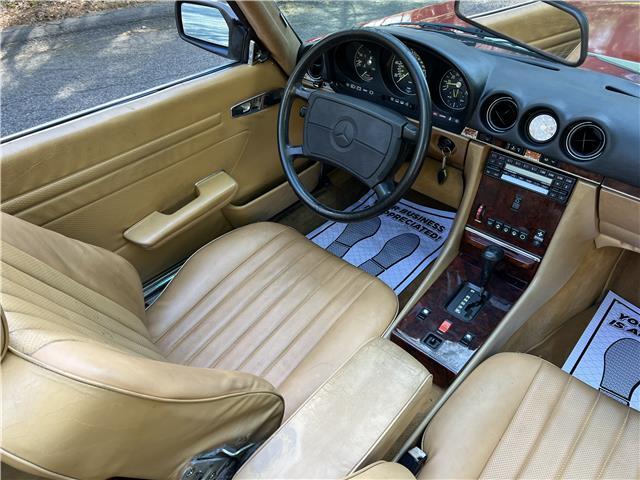 Mercedes-Benz-SL-Class-1986-28