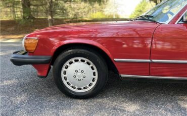 Mercedes-Benz-SL-Class-1986-4