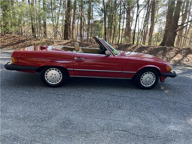 Mercedes-Benz-SL-Class-1986-9