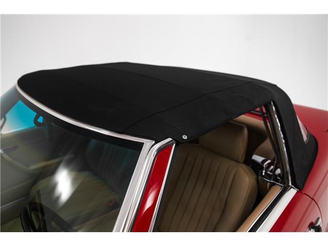 Mercedes-Benz-SL-Class-1986-Convertible-13