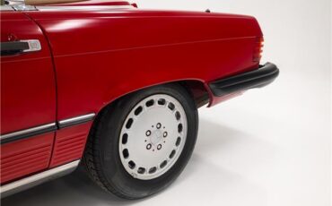 Mercedes-Benz-SL-Class-1986-Convertible-27