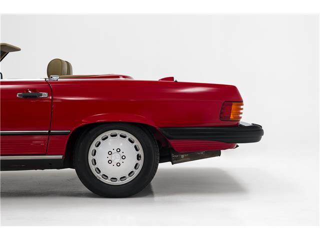 Mercedes-Benz-SL-Class-1986-Convertible-28