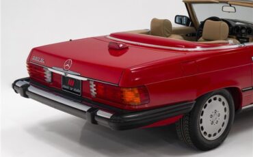 Mercedes-Benz-SL-Class-1986-Convertible-38