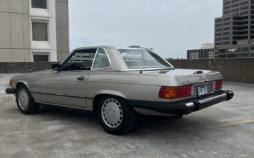 Mercedes-Benz-SL-Class-1989-Convertible-14