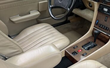 Mercedes-Benz-SL-Class-1989-Convertible-19