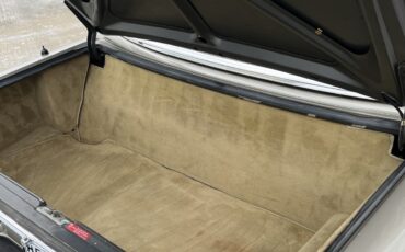 Mercedes-Benz-SL-Class-1989-Convertible-21