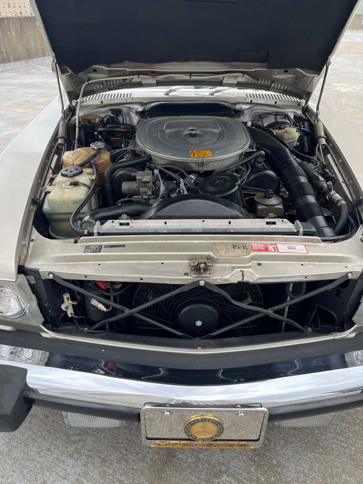Mercedes-Benz-SL-Class-1989-Convertible-22