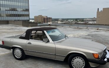 Mercedes-Benz-SL-Class-1989-Convertible-27
