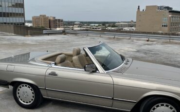 Mercedes-Benz-SL-Class-1989-Convertible-3