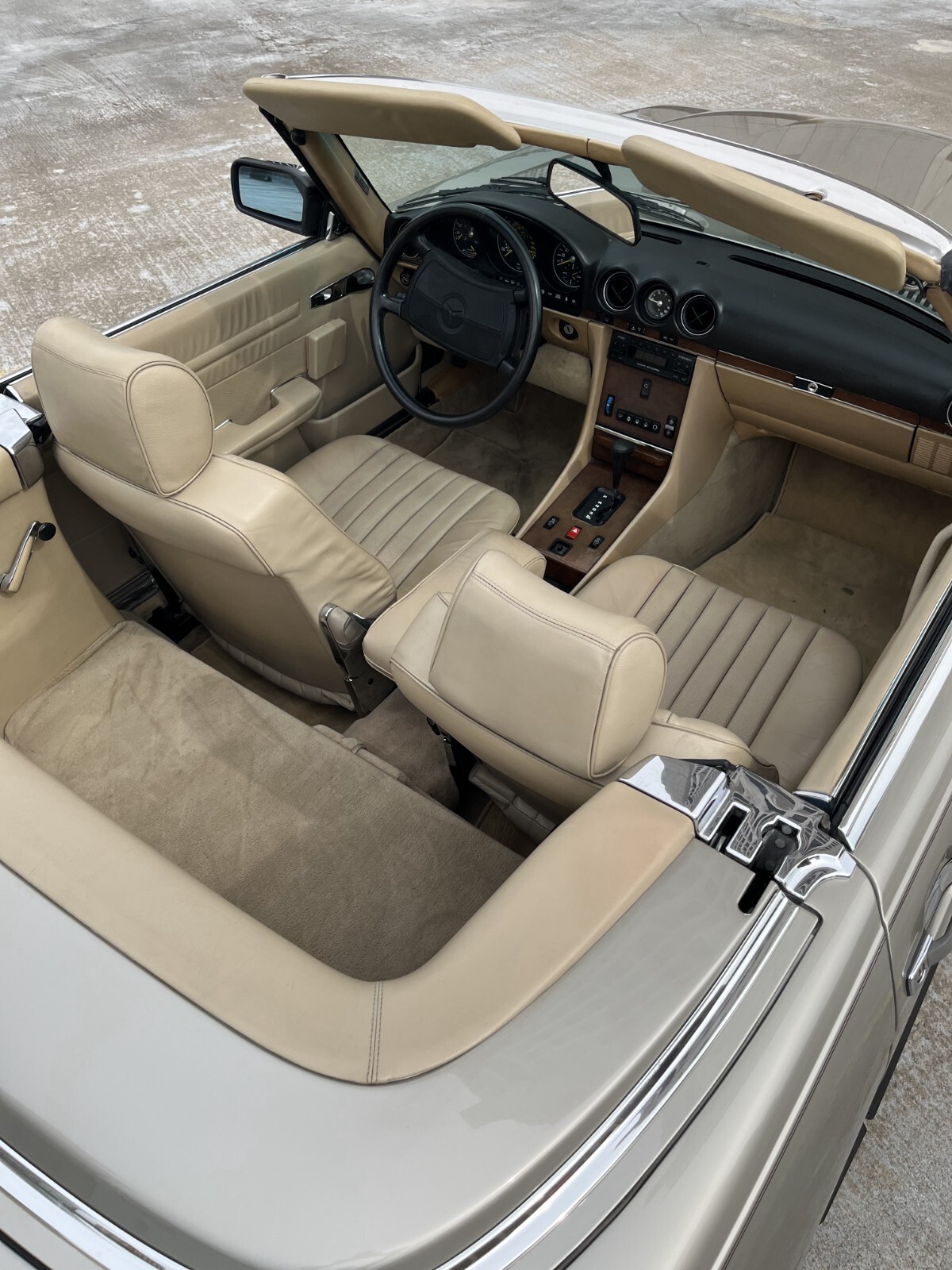 Mercedes-Benz-SL-Class-1989-Convertible-5
