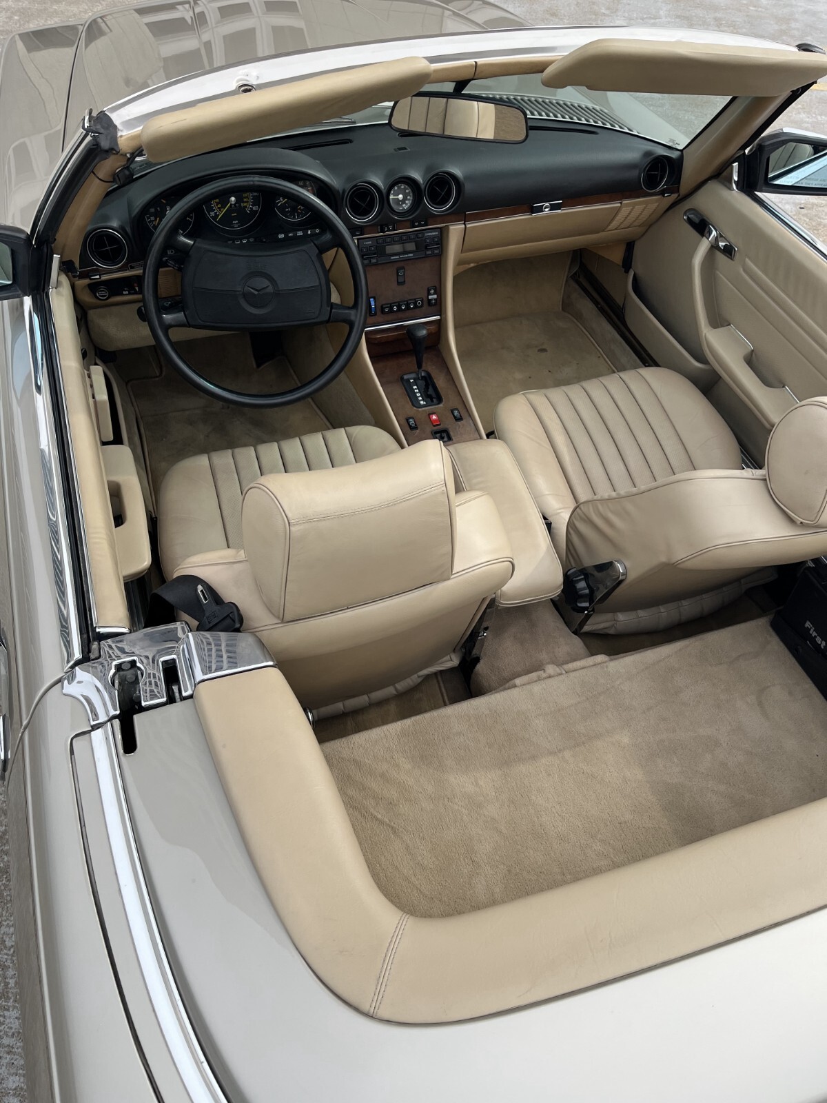 Mercedes-Benz-SL-Class-1989-Convertible-6