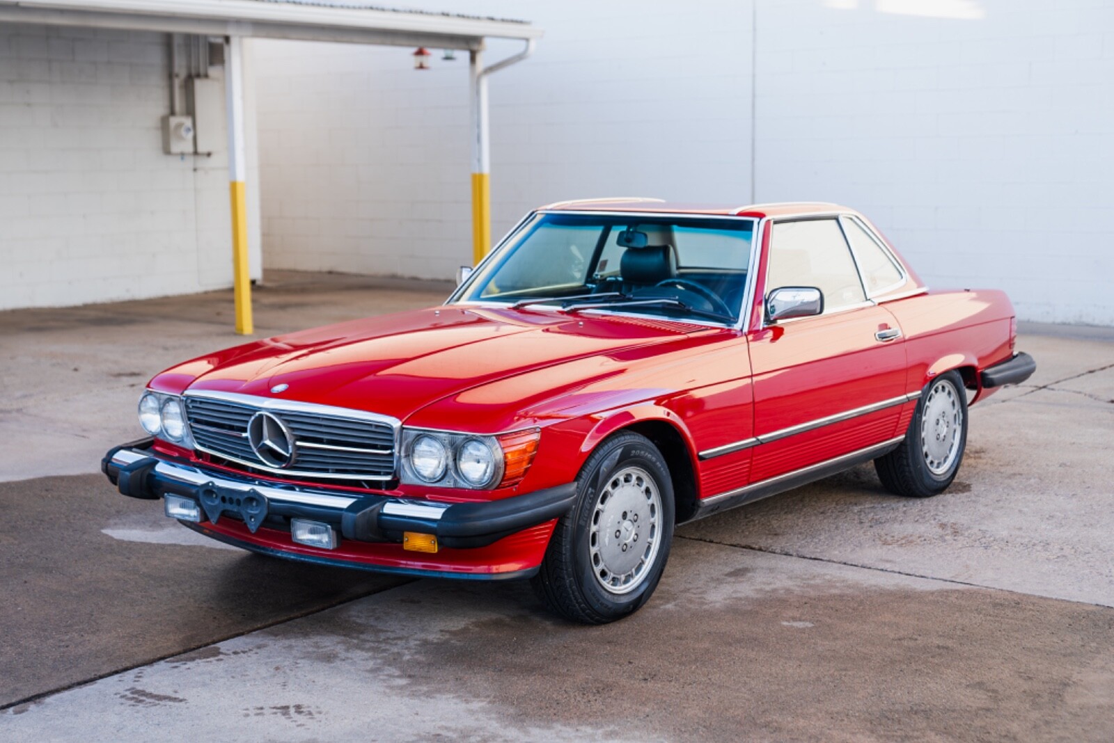 Mercedes-Benz-SL-Class-1989-Coupe-1
