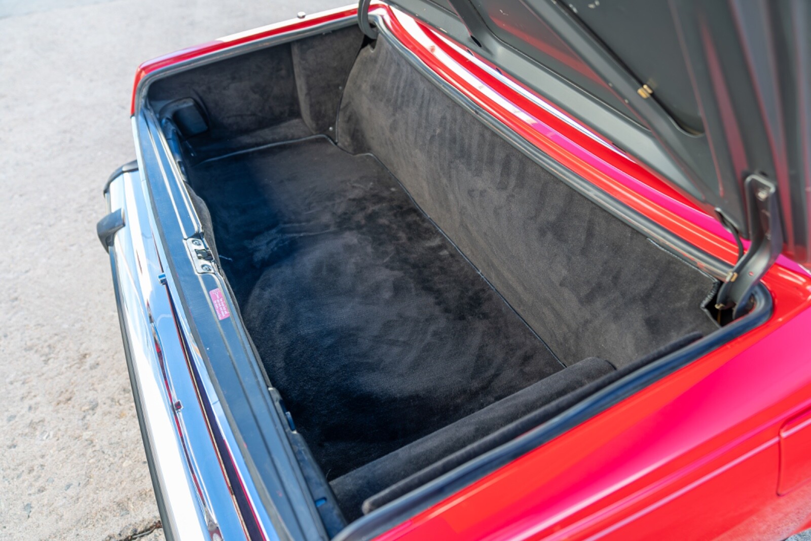 Mercedes-Benz-SL-Class-1989-Coupe-20