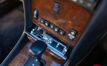 Mercedes-Benz-SL-Class-1989-Coupe-22