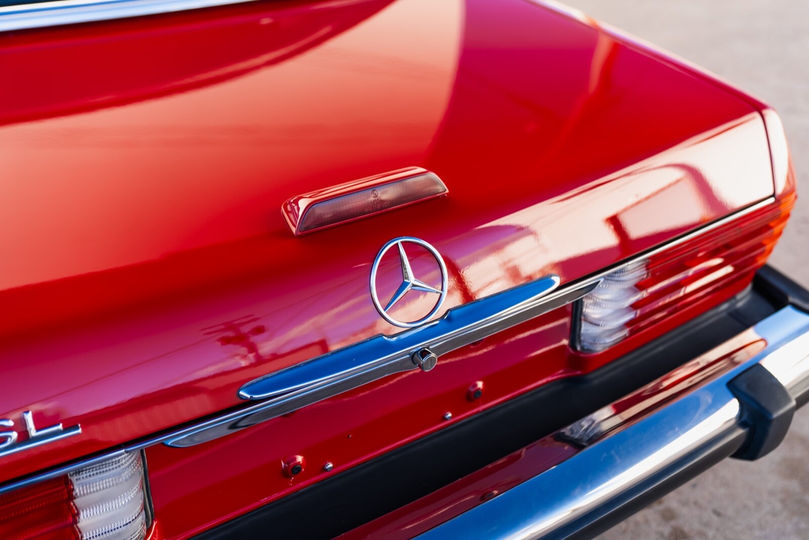 Mercedes-Benz-SL-Class-1989-Coupe-25
