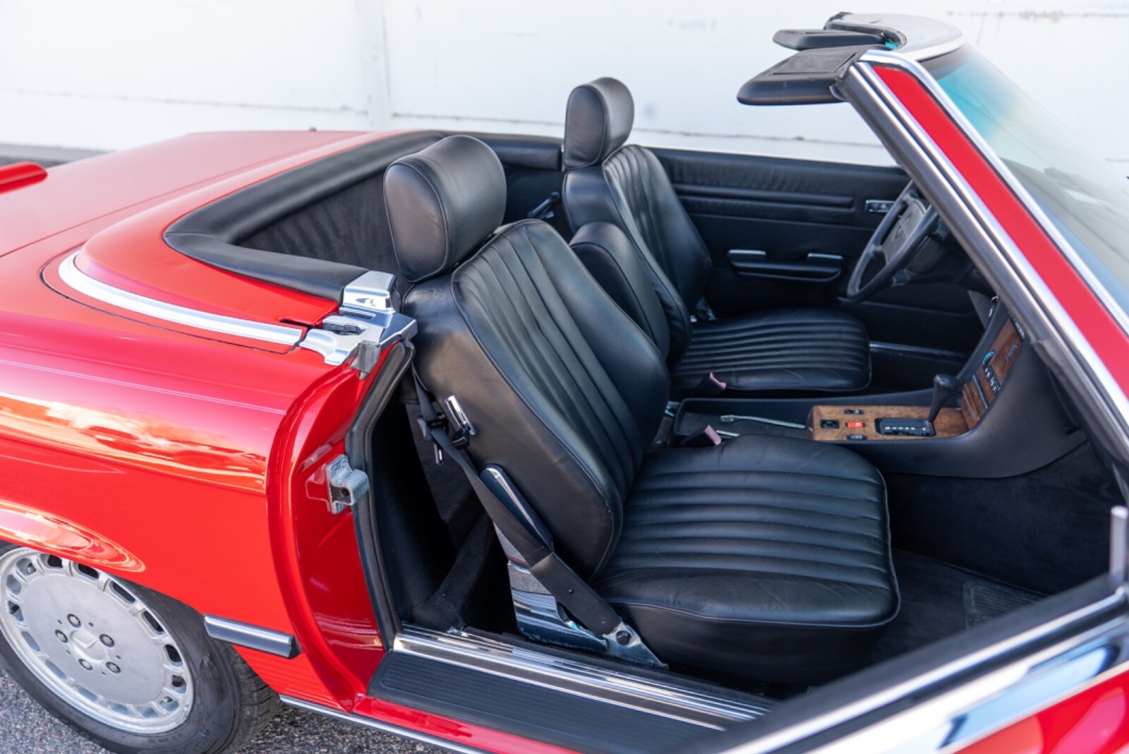 Mercedes-Benz-SL-Class-1989-Coupe-7