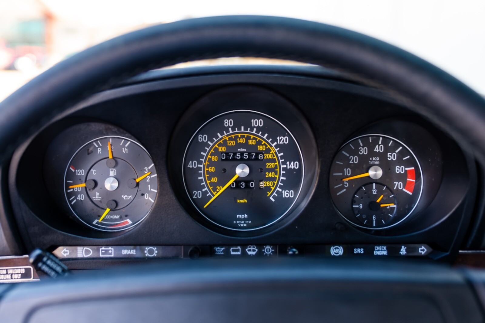 Mercedes-Benz-SL-Class-1989-Coupe-9