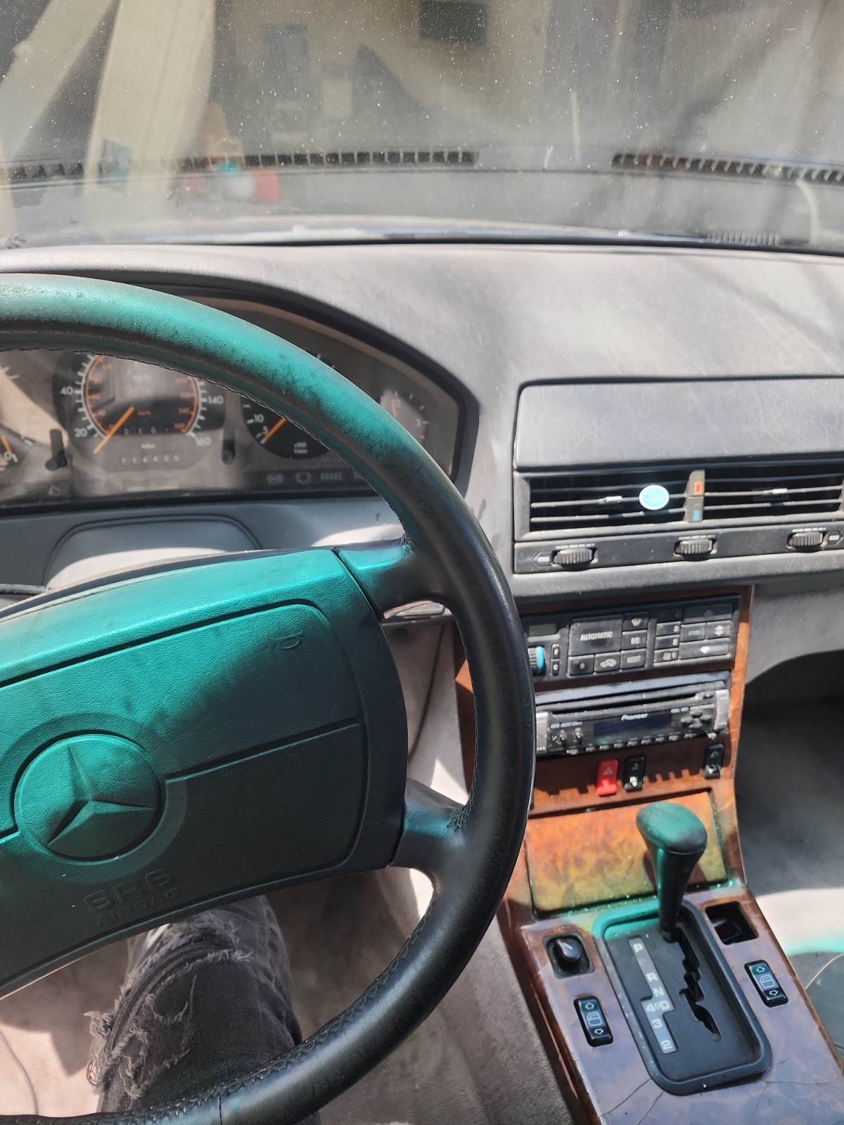 Mercedes-Benz-SL-Class-1990-Convertible-2