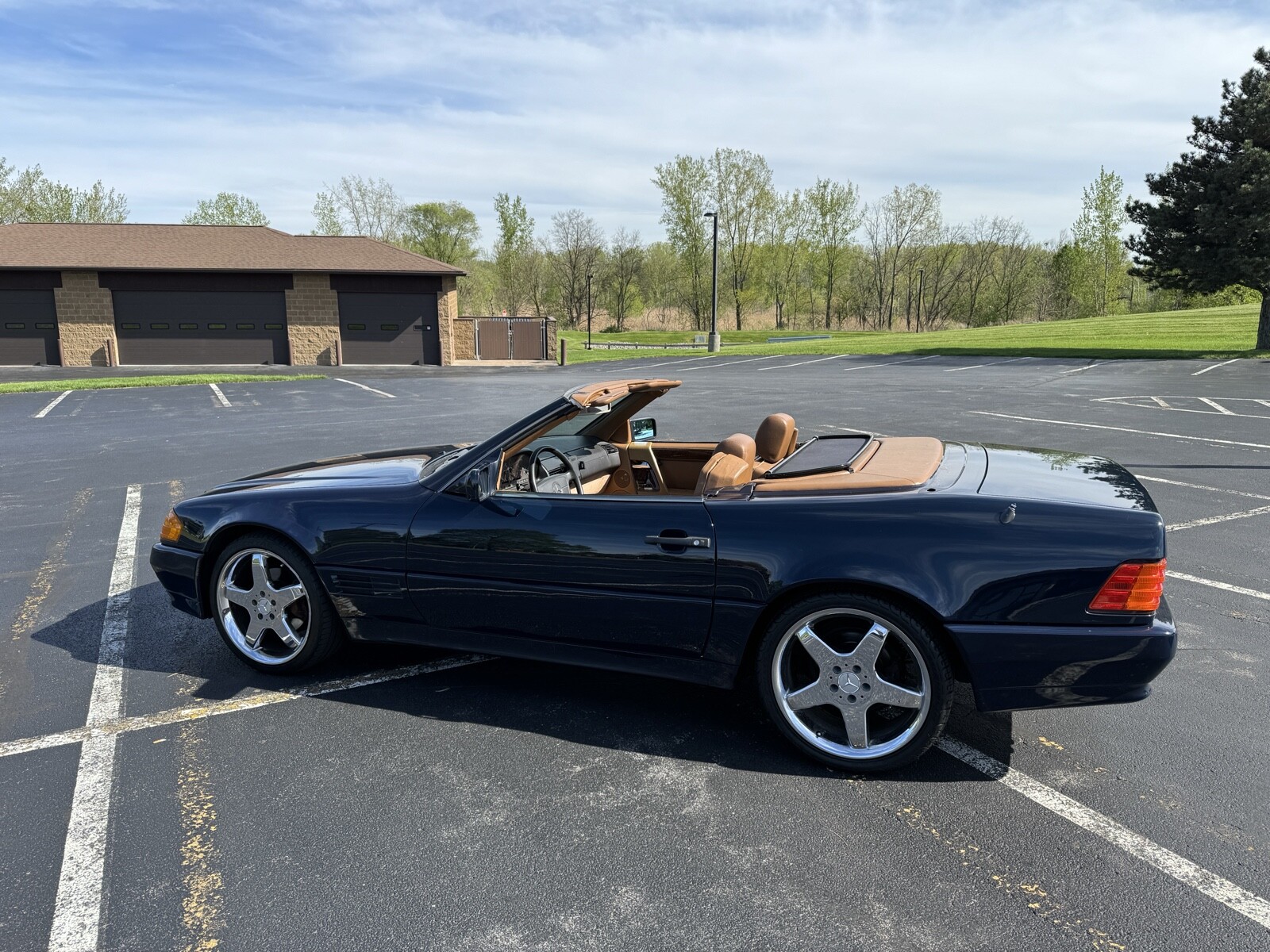 Mercedes-Benz-SL-Class-1992-Convertible-10