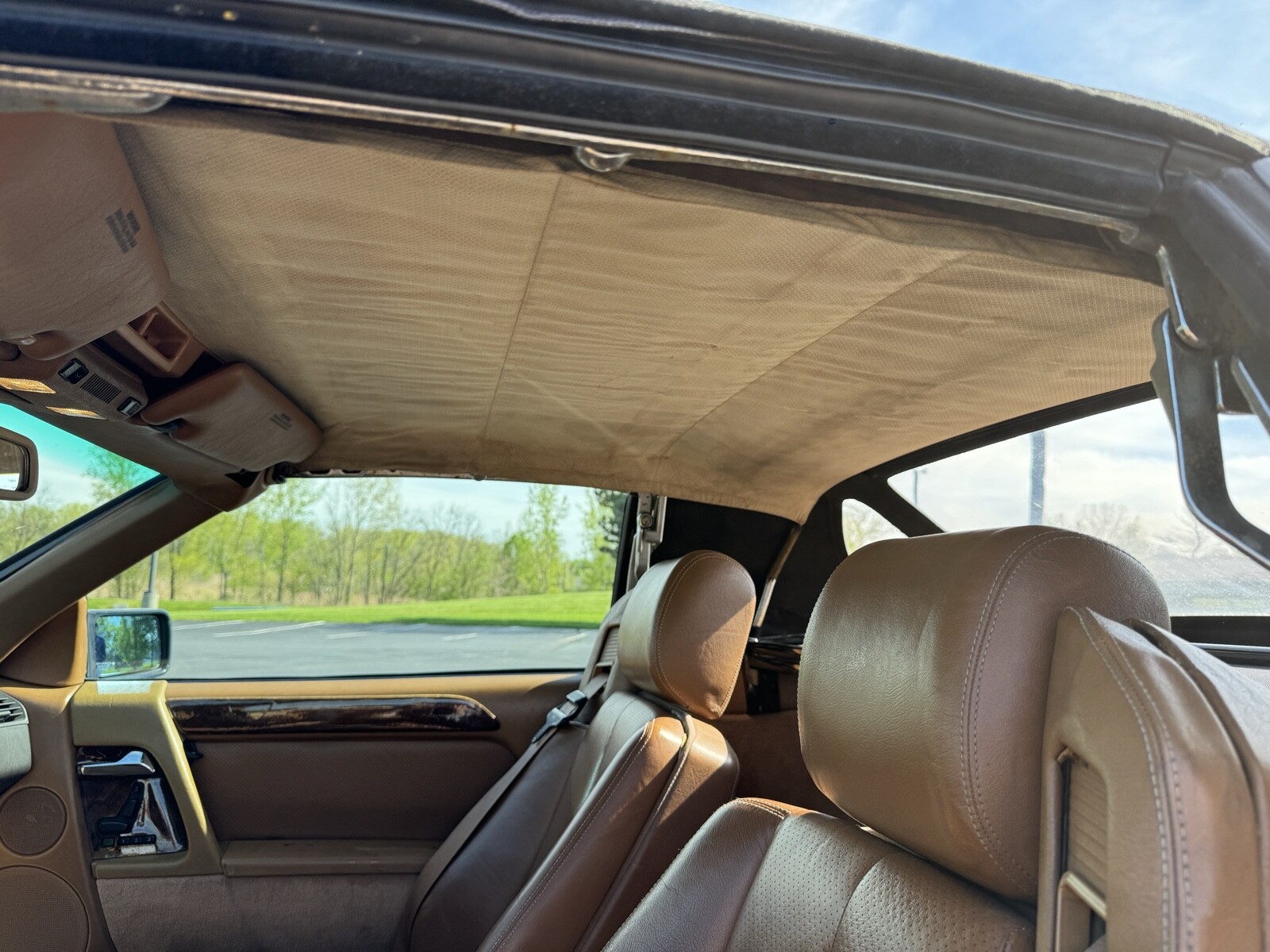 Mercedes-Benz-SL-Class-1992-Convertible-24