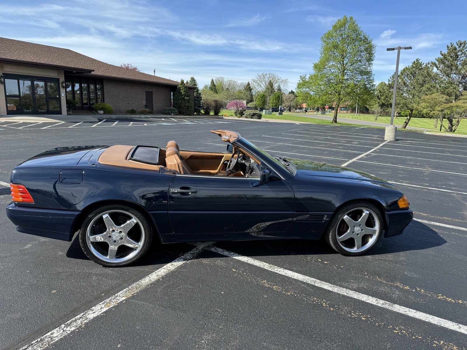 Mercedes-Benz-SL-Class-1992-Convertible-8