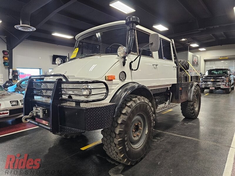 Mercedes-Benz-UNIMOG-1980-Truck