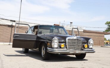 Mercedes-Benz-V-8-1972-10