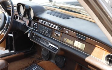 Mercedes-Benz-V-8-1972-16