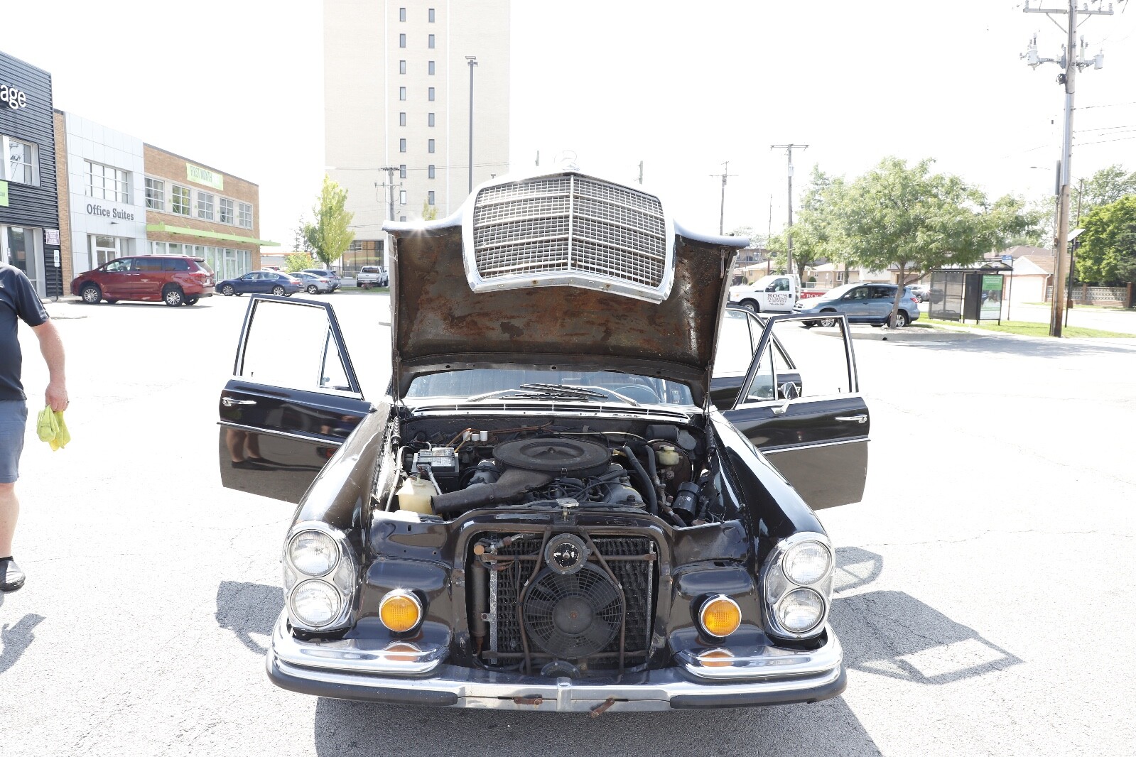 Mercedes-Benz-V-8-1972-4