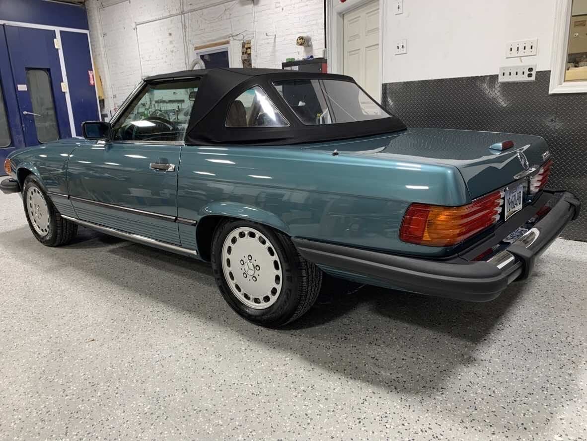 Mercedes-Benz-convertible-1988-Coupe-6