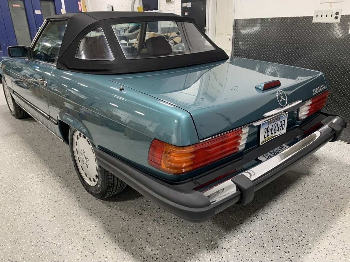 Mercedes-Benz-convertible-1988-Coupe-7