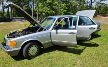 Mercedes-benz-1990-silver-2