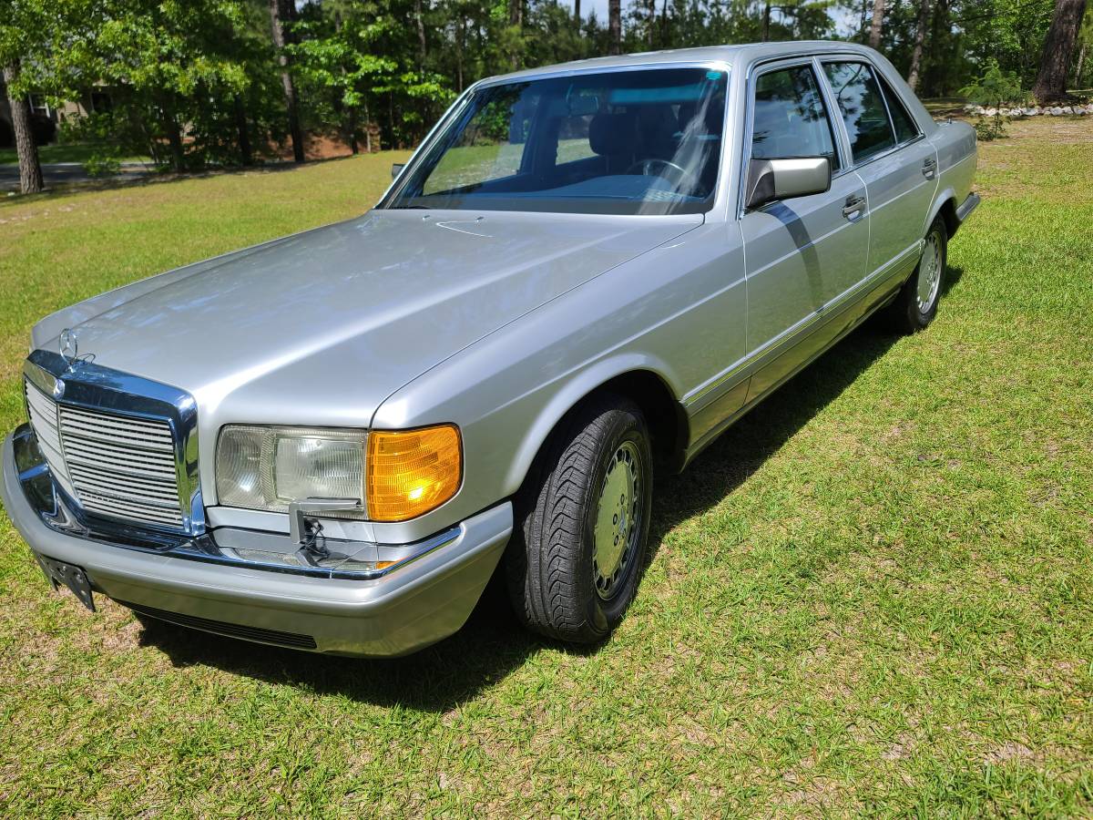 Mercedes-benz-1990-silver-6