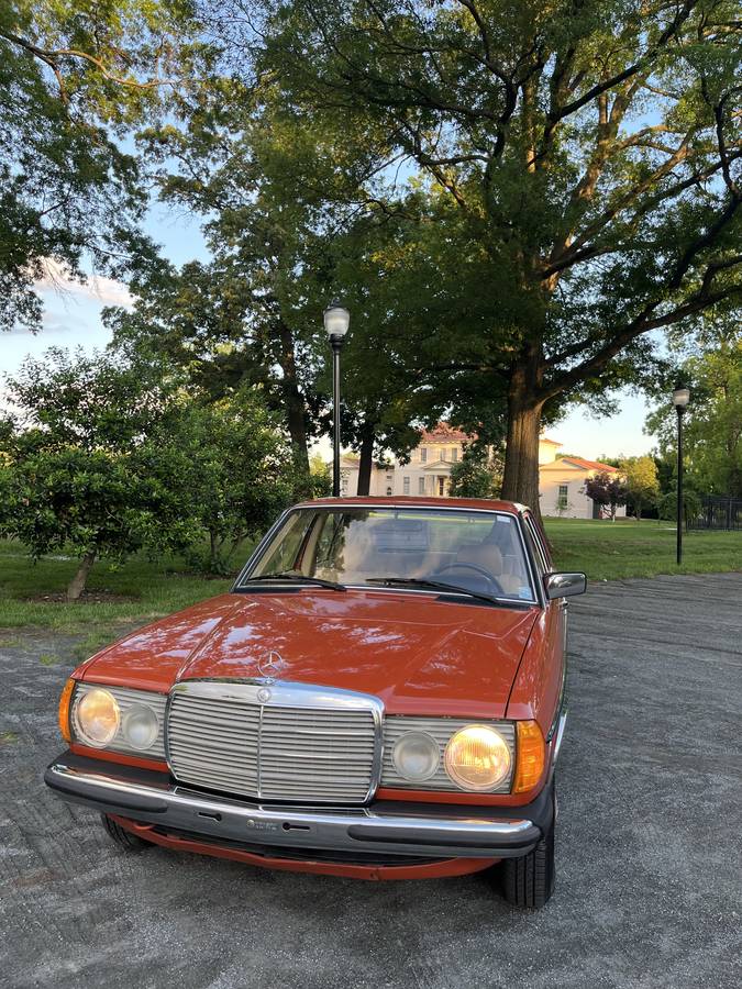 Mercedes-benz-230e-1980-orange-2
