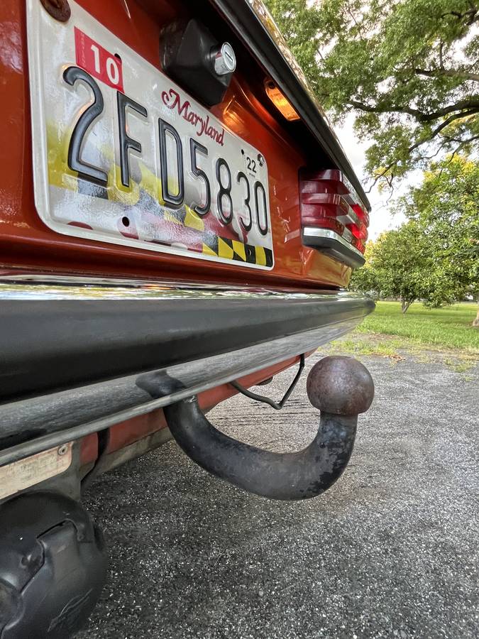 Mercedes-benz-230e-1980-orange-6