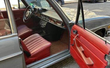 Mercedes-benz-250-1972-10