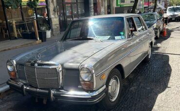 Mercedes-benz-250-1972-2