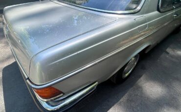 Mercedes-benz-280-ce-1979-silver-4