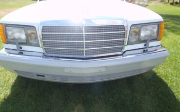 Mercedes-benz-300-sel-1989-white-17