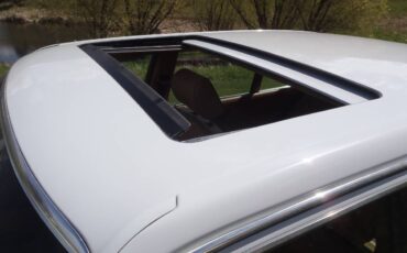 Mercedes-benz-300-sel-1989-white-5