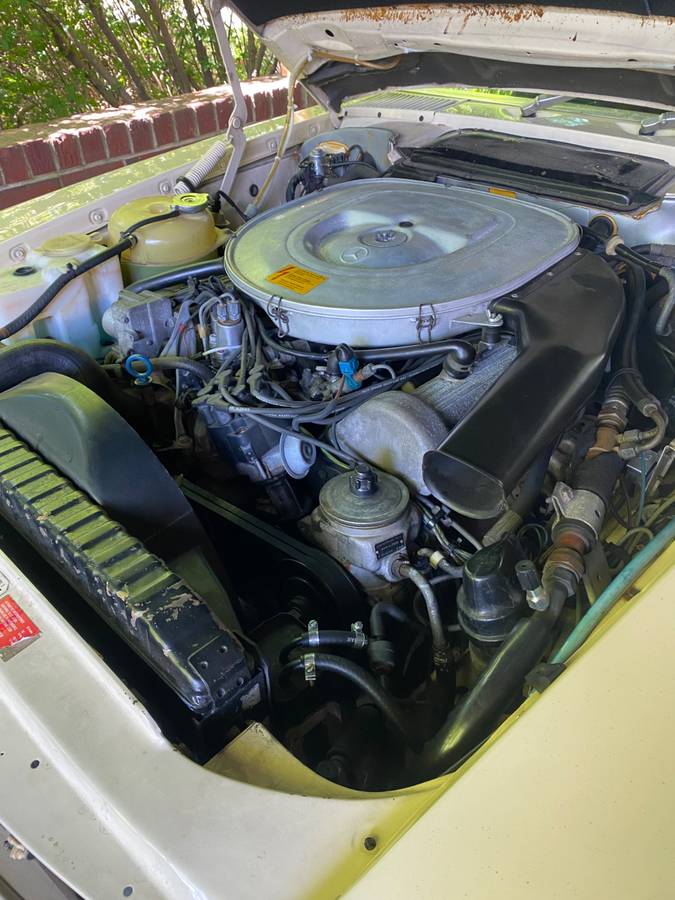 Mercedes-benz-380sl-1984-15