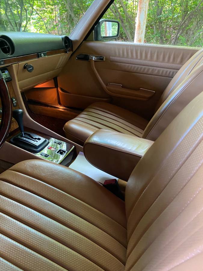 Mercedes-benz-380sl-1984-9