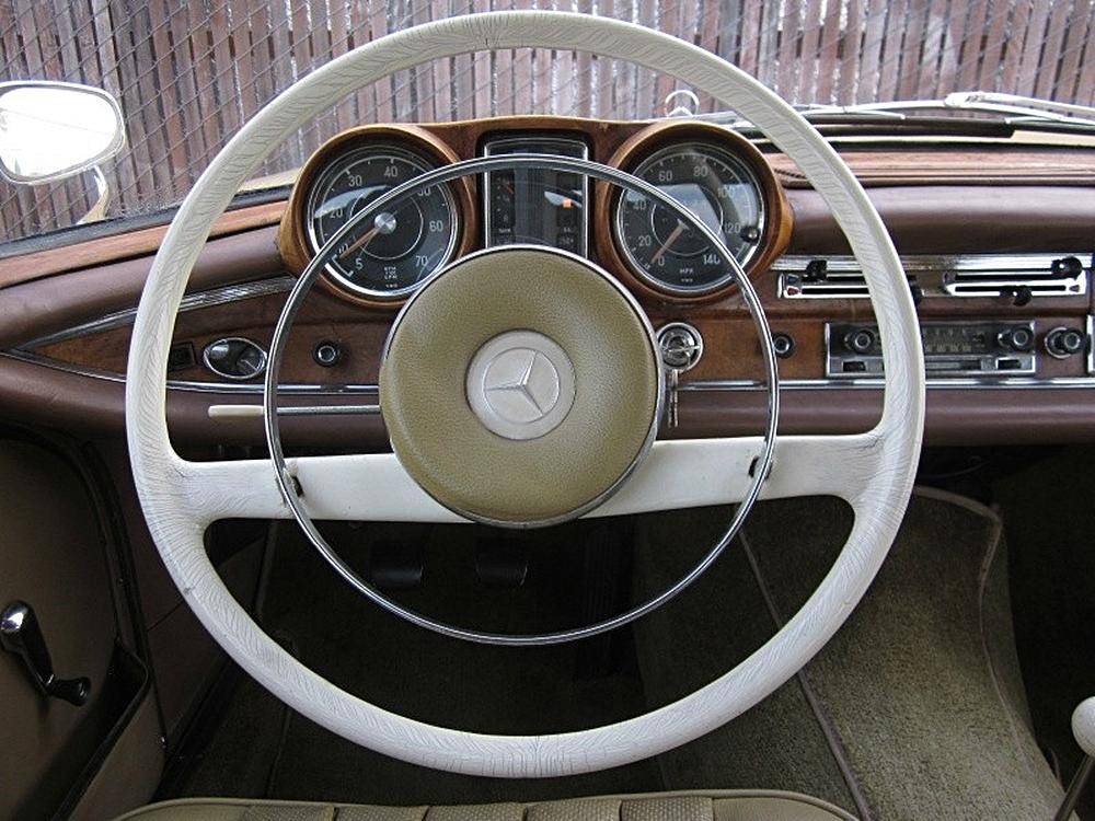 Mercedes-benz-Benz-220-se-coupe-1962-custom-10