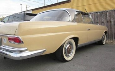 Mercedes-benz-Benz-220-se-coupe-1962-custom-14
