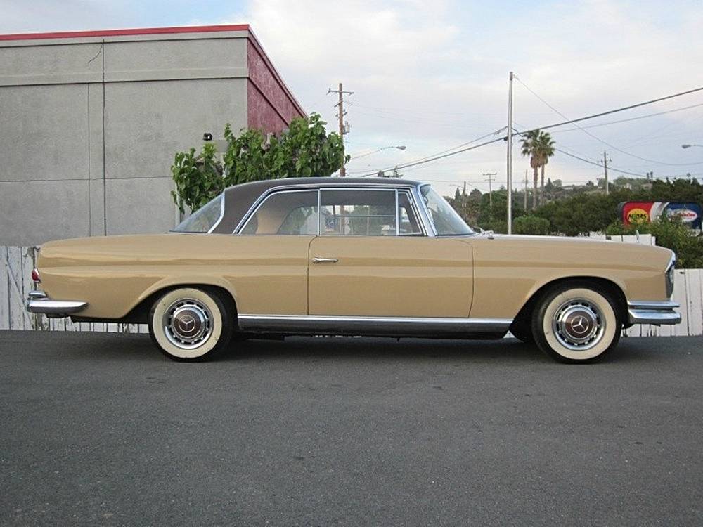 Mercedes-benz-Benz-220-se-coupe-1962-custom-17