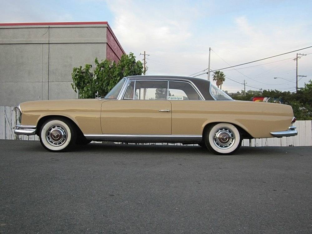 Mercedes-benz-Benz-220-se-coupe-1962-custom-18